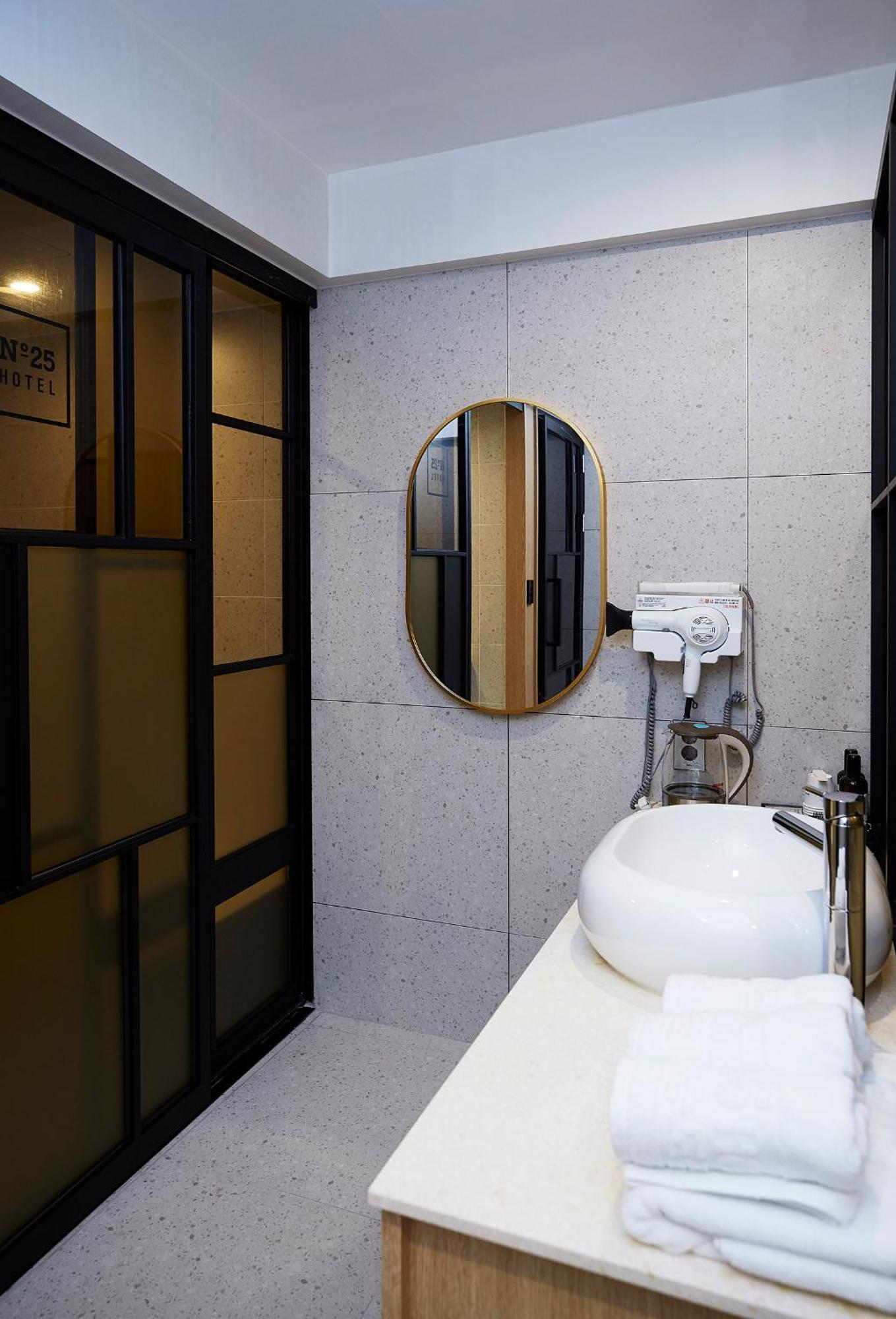 No.25 Hotel Incheon Songdo Экстерьер фото